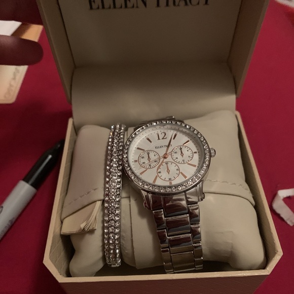 Watch i brought from Bloomingdale’s sliver Diamond - Picture 2 of 2